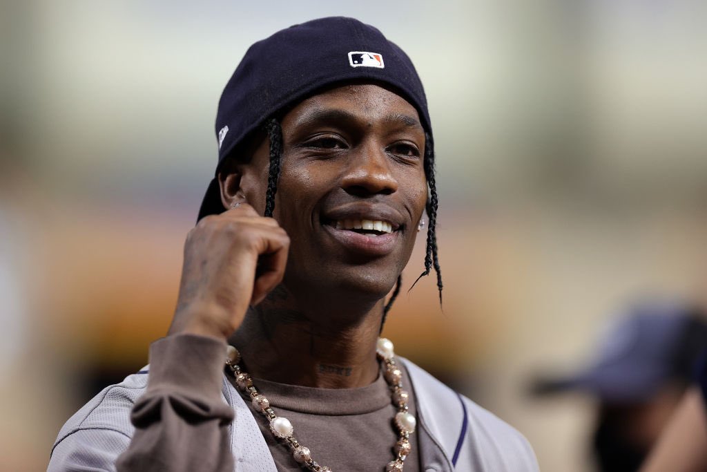 Travis Scott donates