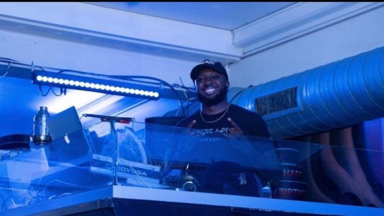 DJ OOWWEE
