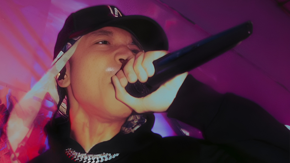 K Gold performing